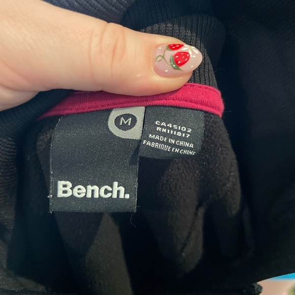 Bench zip up sweater - Picture 2 of 4